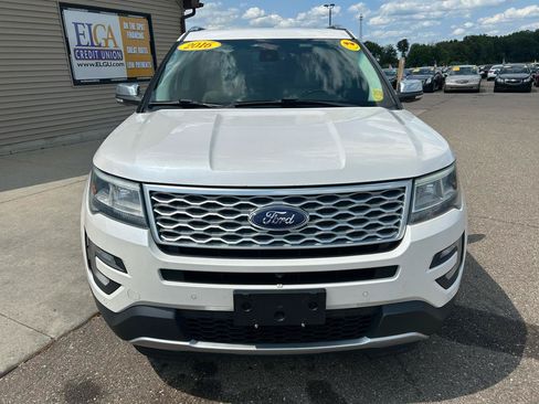Used 2016 Ford Explorer Platinum AWD/4WD image 2