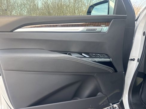 Used 2025 Cadillac Escalade Sport Platinum w/ LPO, Floor Liner Package image 12