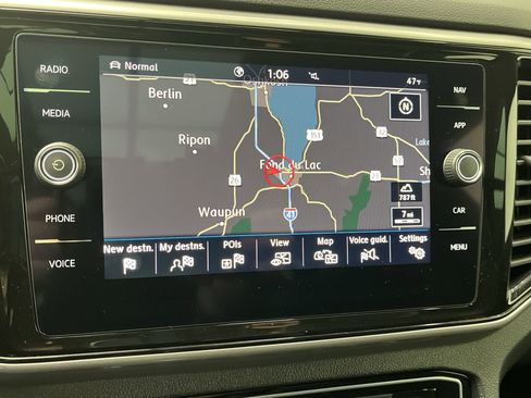 Used 2020 Volkswagen Atlas Cross Sport SEL Premium R-Line image 5