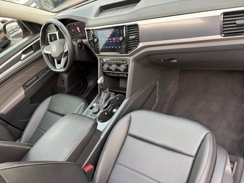 Used 2023 Volkswagen Atlas SEL R-Line AWD/4WD image 33