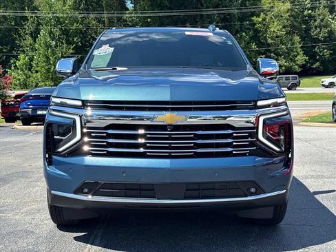 Used 2025 Chevrolet Tahoe Premier RWD image 8