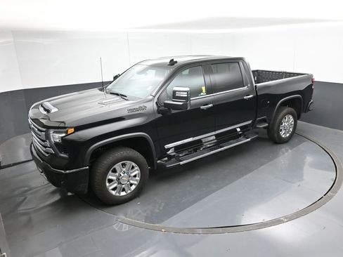 Used 2024 Chevrolet Silverado 2500 High Country w/ High Country Premium Package image 44