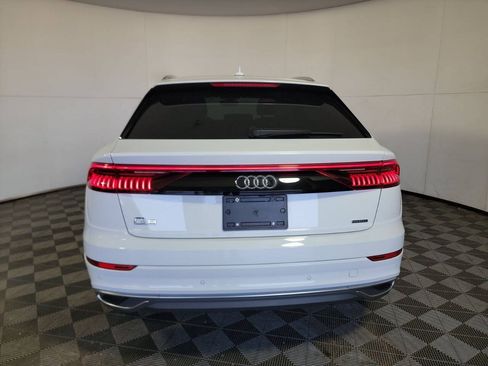 Used 2023 Audi Q8 Premium w/ Convenience Package AWD/4WD image 5
