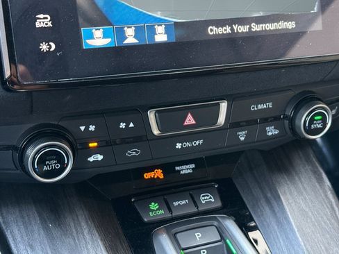 Certified 2018 Honda Clarity Touring image 17