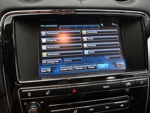 Used 2011 Jaguar XJ L image 26
