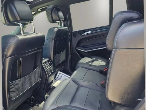 Used 2018 Mercedes-Benz GLS 550 4MATIC image 17