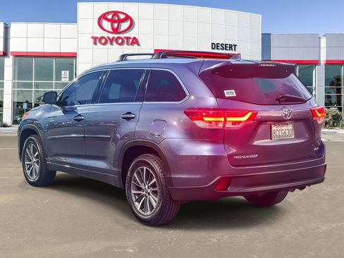 Certified 2017 Toyota Highlander XLE image 5