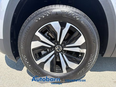 Certified 2024 Volkswagen Atlas SE AWD/4WD image 31