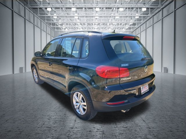 Used 2016 Volkswagen Tiguan S FWD image 5