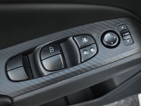 Used 2024 Nissan Altima 2.5 S image 12