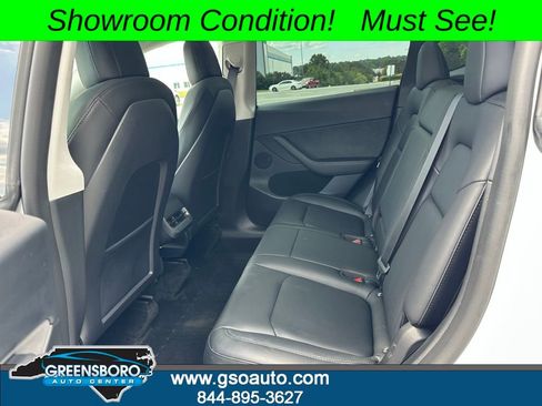 Used 2022 Tesla Model Y Performance AWD/4WD image 27