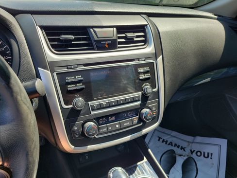 Used 2017 Nissan Altima 2.5 SL w/ Moonroof Package FWD image 27