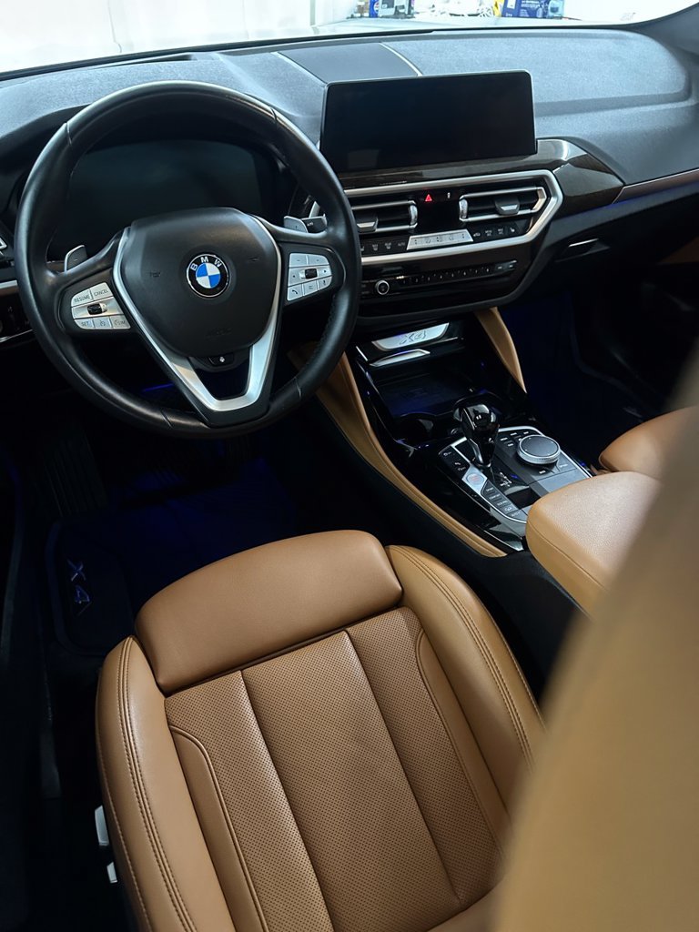 Used 2023 BMW X4 xDrive30i AWD/4WD image 24