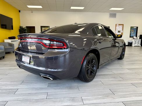 Used 2021 Dodge Charger SXT w/ Leather Interior Group image 6