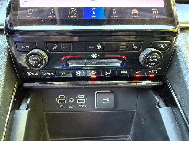 Used 2023 Jeep Grand Cherokee Limited AWD/4WD image 28