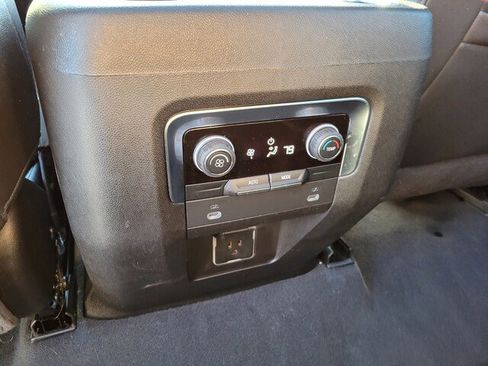 Used 2021 Chevrolet Tahoe LT image 11