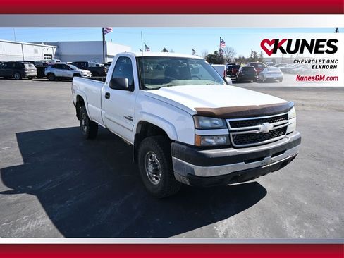 Used 2007 Chevrolet Silverado 2500 LT w/ Heavy-Duty Power Package image 1