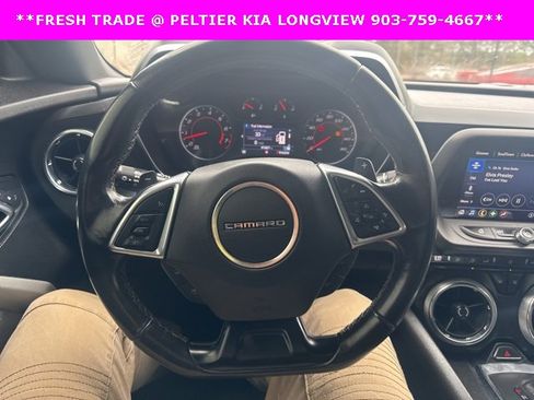 Used 2021 Chevrolet Camaro LT w/ Technology Package image 14