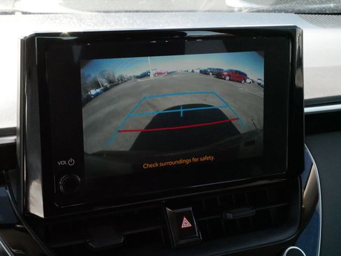 Certified 2024 Toyota Corolla LE image 28