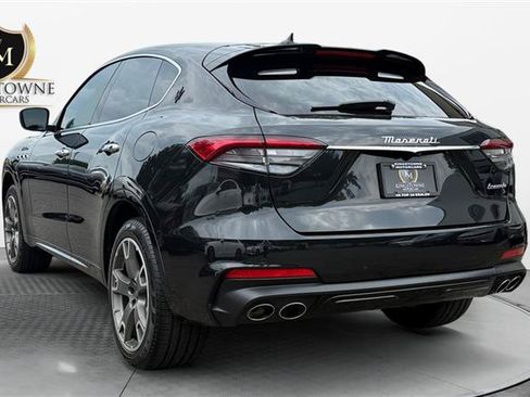 Used 2023 Maserati Levante Modena AWD/4WD image 3