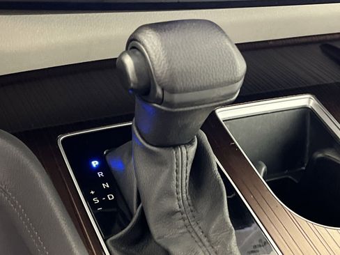 Used 2023 Toyota Sienna LE image 22