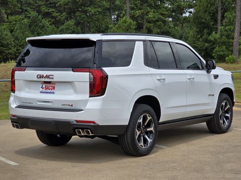 New 2026 GMC Yukon AT4 w/ AT4 Premium Package AWD/4WD image 3