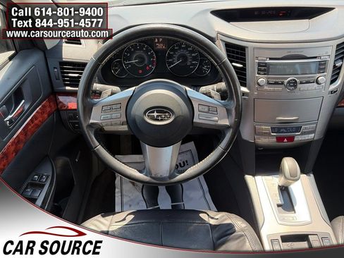 Used 2010 Subaru Legacy 2.5i Limited AWD/4WD image 11
