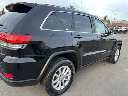 Used 2022 Jeep Grand Cherokee Laredo E image 12