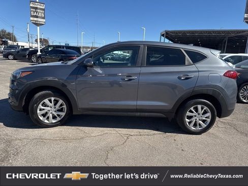 Used 2021 Hyundai Tucson SE image 4