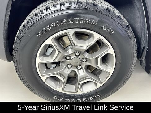Used 2022 Jeep Cherokee Trailhawk w/ Sun, Sound & Nav Group AWD/4WD image 41