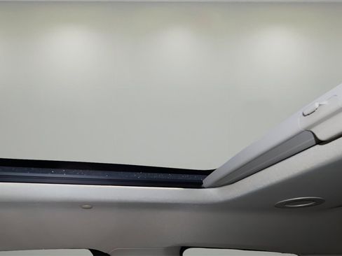 Used 2020 Buick Enclave Essence image 29