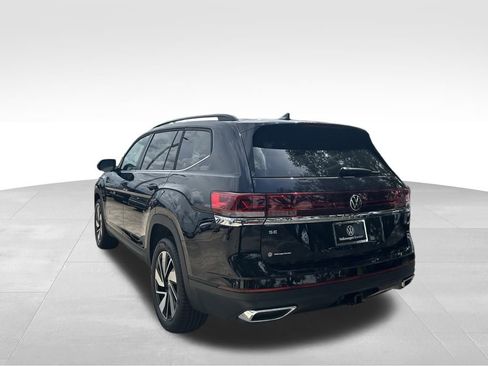 New 2026 Volkswagen Atlas SE FWD image 6