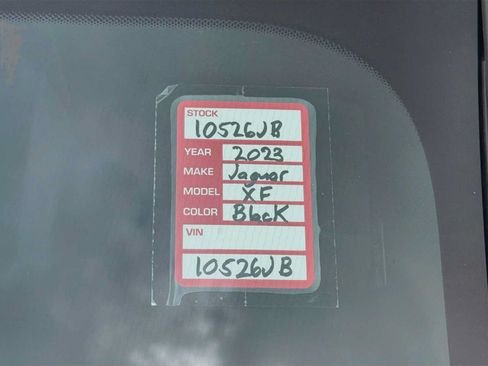 Certified 2023 Jaguar XF R-Dynamic SE AWD/4WD image 19