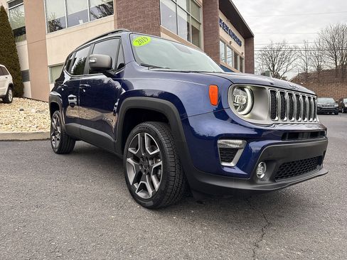 Used 2019 Jeep Renegade Limited w/ UConnect 8.4 Nav Group image 17