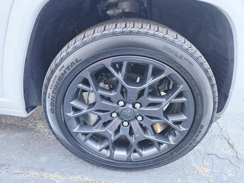 Used 2025 Jeep Grand Cherokee Summit w/ Adv Protech Group IV image 18