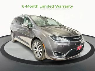 Used 2017 Chrysler Pacifica Limited video 1