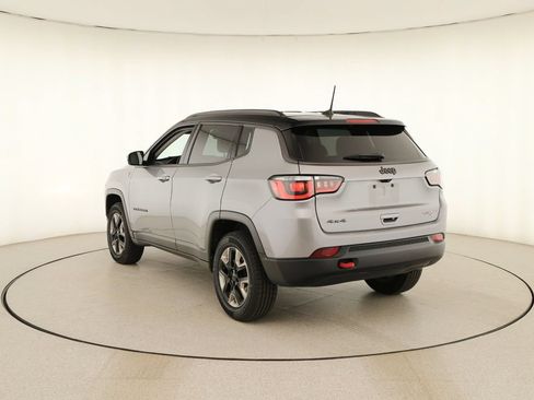 Used 2018 Jeep Compass Trailhawk AWD/4WD image 4