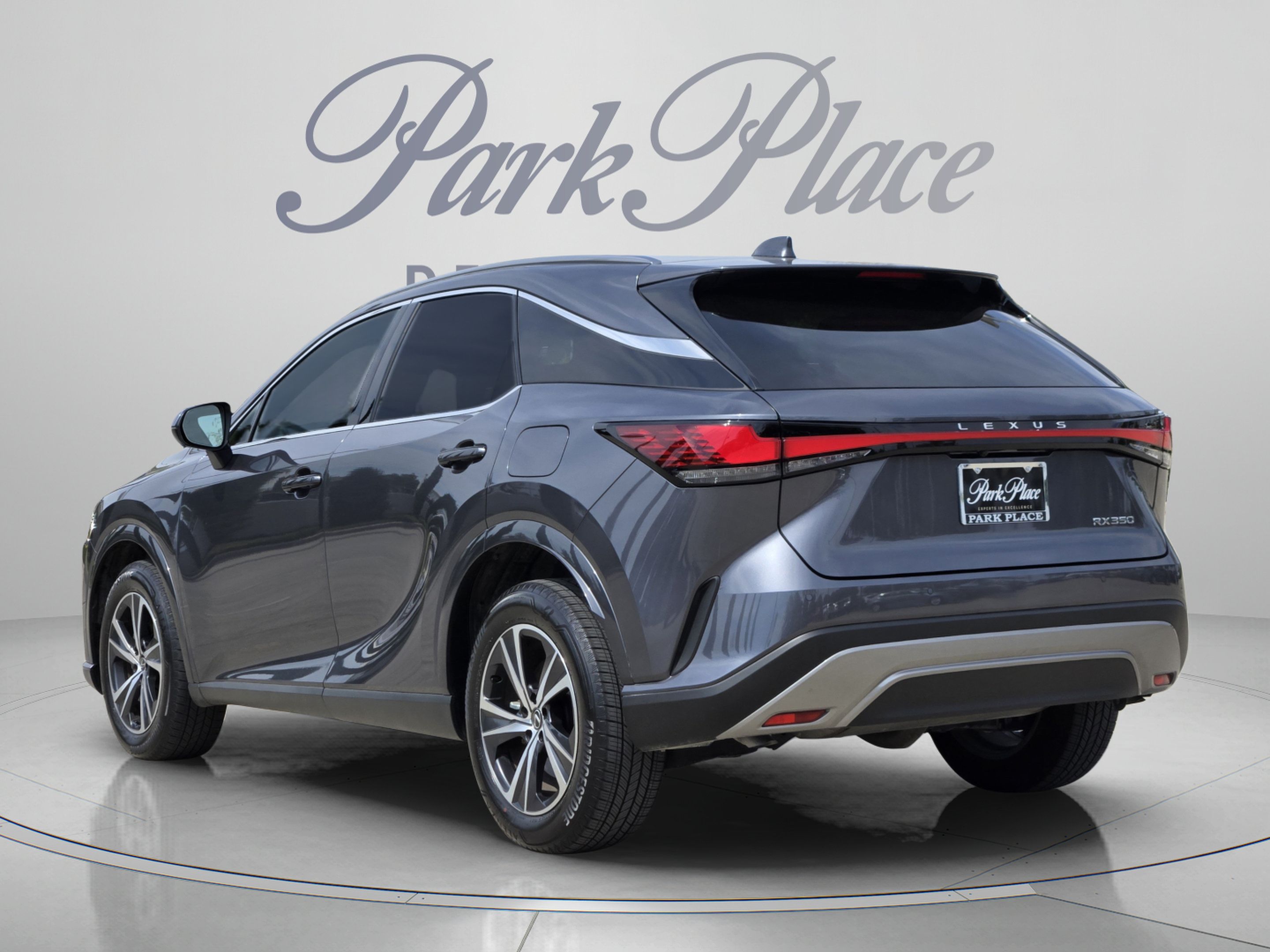 Used 2025 Lexus RX 350 Premium w/ Accessory Package (Z1) FWD image 3