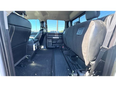 Used 2018 Ford F350 Lariat image 18