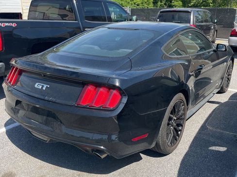 Used 2017 Ford Mustang GT w/ GT Performance Package RWD image 2