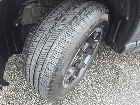 Used 2025 Honda Pilot EX-L image 33