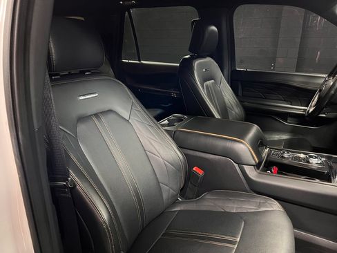 Used 2023 Ford Expedition Max Platinum AWD/4WD image 8
