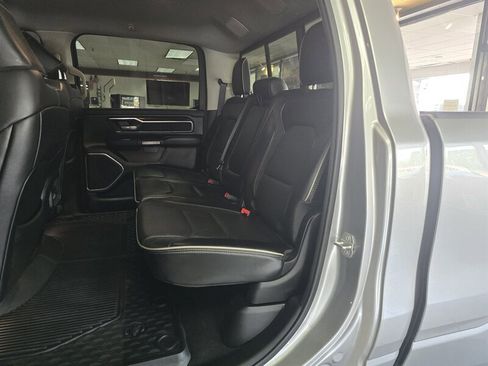 Used 2022 RAM 1500 Laramie AWD/4WD image 12