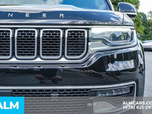 Used 2024 Jeep Wagoneer Series III AWD/4WD image 11