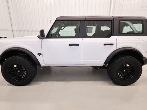 New 2026 Ford Bronco 4-Door AWD/4WD image 6