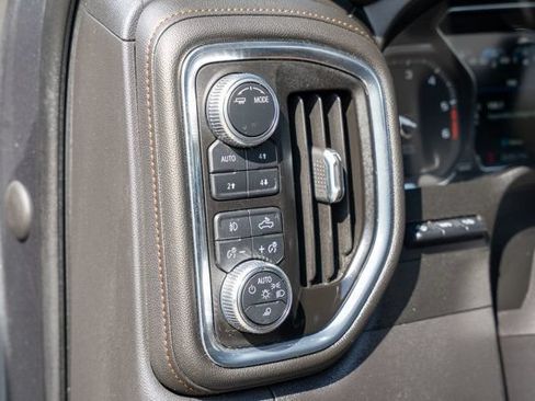 Used 2021 GMC Sierra 1500 AT4 w/ AT4 Premium Package AWD/4WD image 34