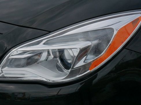 Used 2015 Buick Regal Premium w/ Experience Buick Package image 5