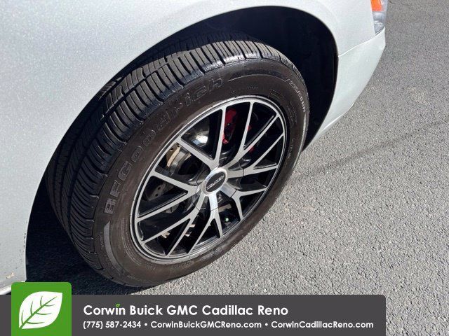 Used 2009 Buick Lucerne CXL FWD image 29
