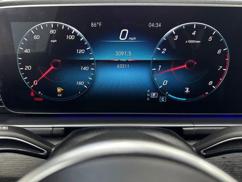 Used 2022 Mercedes-Benz GLE 350 w/ Premium Package image 22