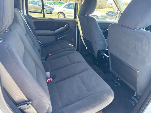 Used 2010 Ford Explorer XLT image 18